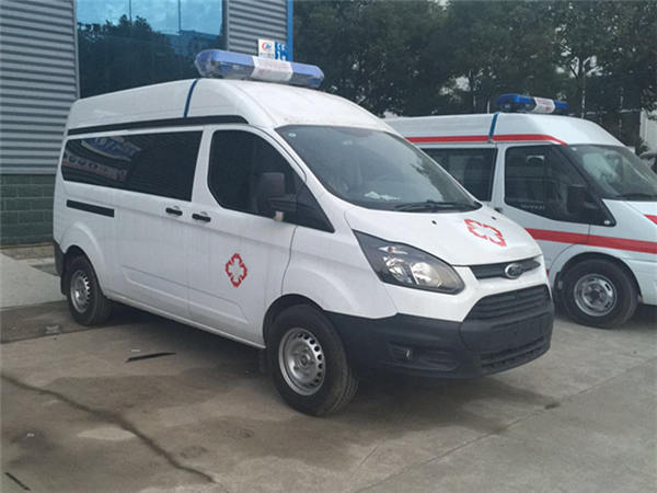 新全順短軸轉(zhuǎn)運(yùn)型救護(hù)車 新全順短軸轉(zhuǎn)運(yùn)型救護(hù)車