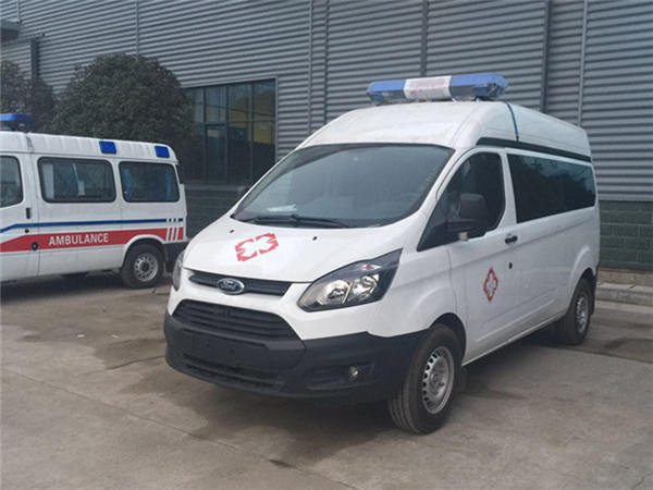 新全順短軸轉(zhuǎn)運(yùn)型救護(hù)車 新全順短軸轉(zhuǎn)運(yùn)型救護(hù)車