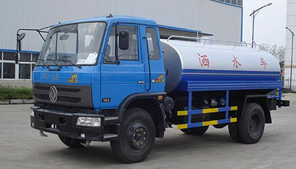 程力專汽為您講解灑水車水泵常見不吸水問(wèn)題怎么辦